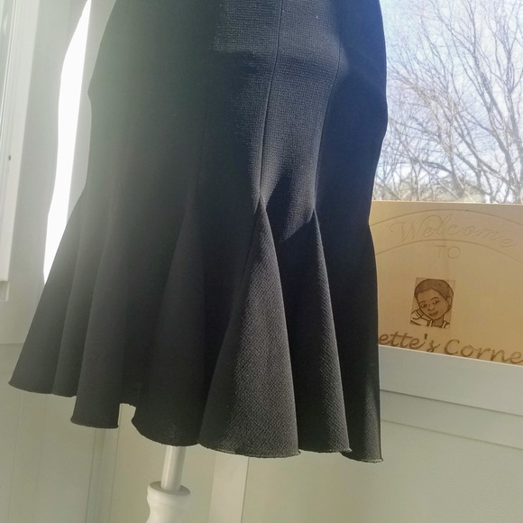 BCBG Maxazaria Farrah Black Square-Neck Cap Sleeve Flounce Hem Dress - Picture 5 of 8